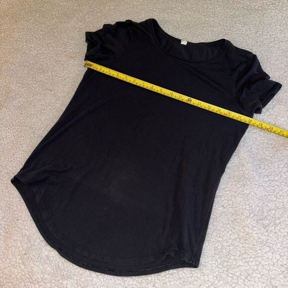 Lululemon Womens Black Crewneck Tee Size 4 Gently Worn - Picture 8 of 10